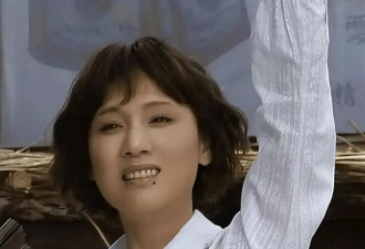 她长得太美被导演据为己有，同居27年无名无分