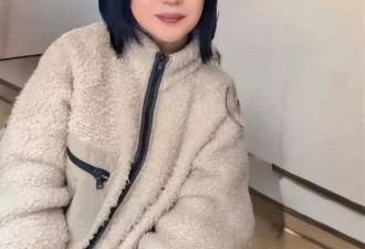 面相又变了！赵薇广东吃饭，又老又瘦没架子