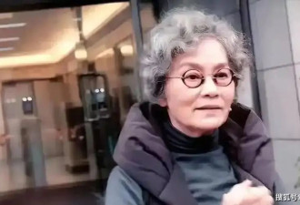 70岁潘虹近况曝光，头发斑白神情憔悴，老态明显，评论区炸锅