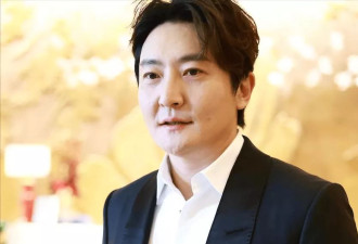 郭京飞夫妇大孤山祈福，鲍莉身材发福