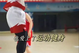 王艳晒19岁儿子近照，球球已经比妈妈高出半个头