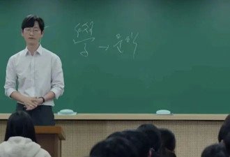 0抬头率 中国大学被迫把大学生当高中生管