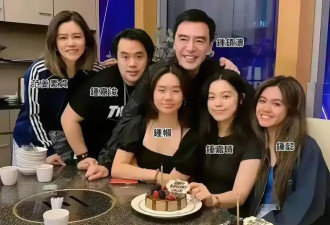 73岁钟镇涛带女出道，发密肤白成逆龄男神，学霸女儿穿抹胸显成熟