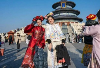 越来越多外国人 争当中国“流水线公主”