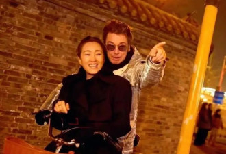 巩俐带老公回北京探亲，夫妻俩一同骑自行车压马路