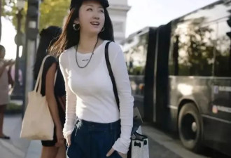 杨钰莹现身南昌被偶遇，逆龄生长像18岁