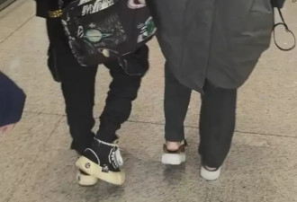 偶遇大张伟和老婆出行，网友直呼大老师嫁给了爱情