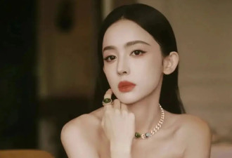 新疆女星古力娜扎写真美爆了！又纯又欲魔鬼身材性感火辣
