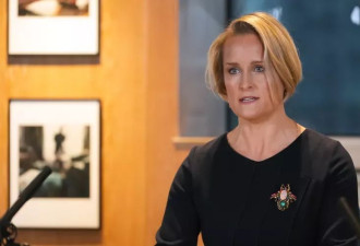 “007老板”MI6女首长：国安无所不在 防谍人人有责
