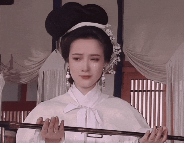 告别何晴：“人的审美是主观的，她却美得客观”