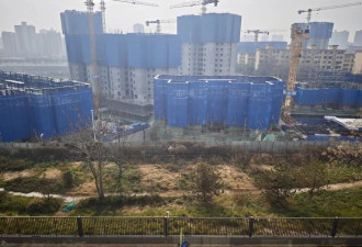 卖房时宣传楼下有“百亩公园”，收房后“公园”变一条草地？
