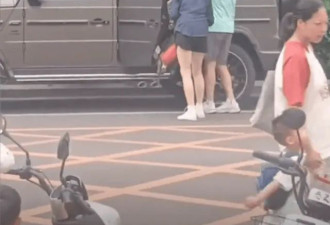 撒贝宁夫妻开300万大G接娃！加拿大岳父罕见露面 一家三代超温馨