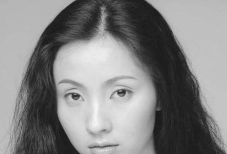 53岁陶虹与家人聚餐，17岁女儿徐小宝变漂亮了，长得像爸爸徐峥