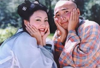 53岁陶虹与家人聚餐，17岁女儿徐小宝变漂亮了，长得像爸爸徐峥