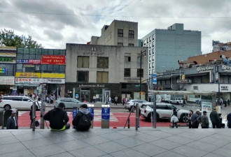 从省钱妙招到飓风悲剧 法拉盛台阶上的华人