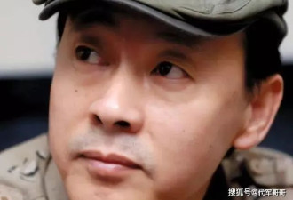 他演变态色狼出名，如今68岁依旧显年轻