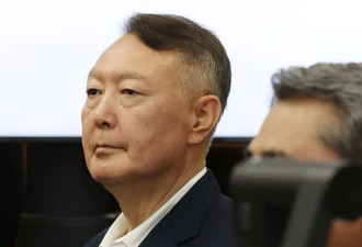尹锡悦首次出席“金建希特检组”传唤调查