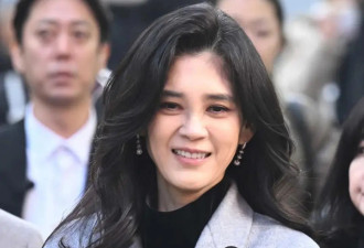 55岁三星长公主走路要人扶、白发藏不住？人间富贵花背后辛酸多…