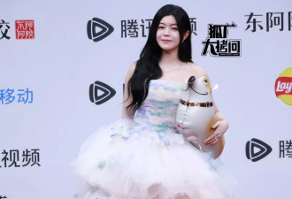 星光大赏的红毯镜头，成了明星真实颜值的"照妖镜"