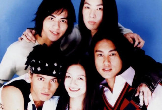 顶流男团的兄弟情，演不下去了