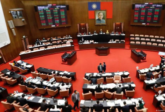 在野党发动弹劾赖清德,"600万人网络连署"是真的?