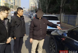 男子自驾游途中囊中羞涩 凌晨张贴“小广告”赚路费