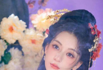 郭富城老婆产后火速复工，身穿红纱裙古典美，与温碧霞同台不逊色