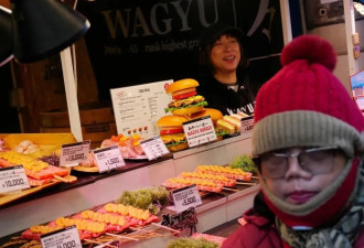 日本发放过期救济粮，要求领取者签免责书