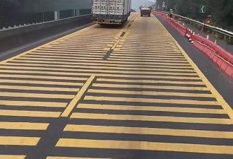湖南一高速路设置数公里不间断减速带引发吐槽