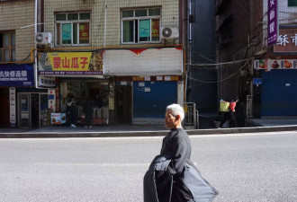 坚韧地背负日常苦难，这才是中国人的活法