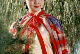 60岁 “薛宝钗”住加拿大豪宅 至今不婚不育