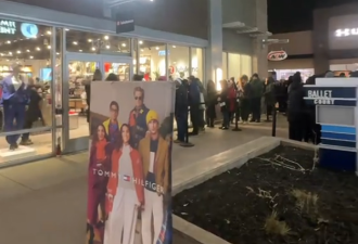 多伦多人天没亮顶着大雪排队抢购! Outlet、Vaughan Mills爆满