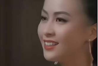 刘嘉玲晒两亿豪宅内景，客厅大红大绿显老人味