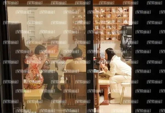 香港知名“爷孙恋”已玩完？女方被曝未离婚
