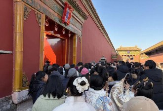 故宫养心殿时隔10年重开,首个周末实探：高峰限流