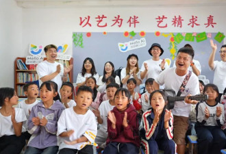 一堂AI课，学生平均年龄居然是82岁？