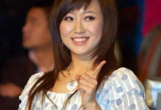 68岁上亿身家的潘长江，为42岁女儿操碎心