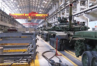 供应俄军：3000家兵工厂轰鸣 200条弹药线运转