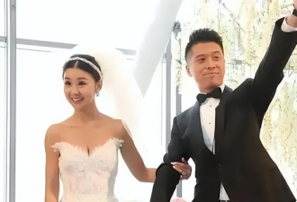 原来她是冯巩“干女儿”20多年从不拍吻戏