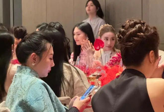 李湘母女与何超莲一起出席晚宴，何超莲优雅贵气，李湘母女气场强