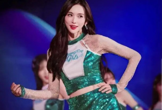 51岁林志玲穿啦啦队服跳女团舞！身材火辣性感妩媚