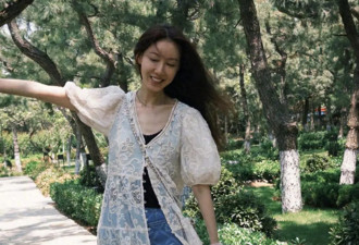 高露16岁女儿恋爱，晒与男友合照庆相恋1周年，打扮好成熟像26岁