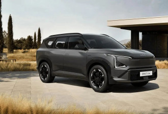 起亚EV5 2026款中期改款车型曝光：焕新外观
