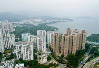 潜在腐败和监管疏漏：香港宏福苑大火因何而起？