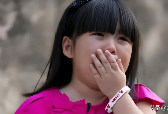 王诗龄何超莲活动同框，一个少女一个老气，分不清谁是34岁