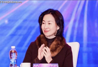 63岁何超琼优雅老去也很美！松弛又自信