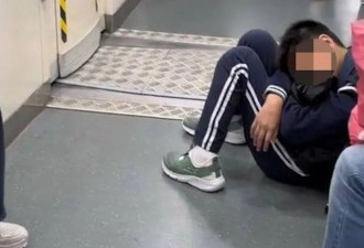 小孩哥搭地铁上学睡过23站 醒来之后…