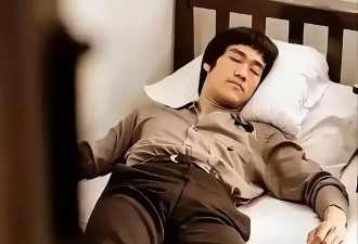 丁珮说出真相 李小龙在我床上倒了12分钟就离世