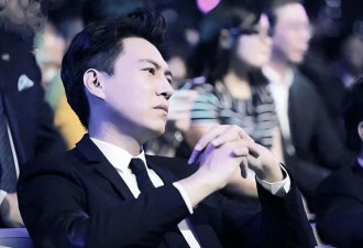 靳东隐藏了44年，原来演员只是副业，真是深藏不露！