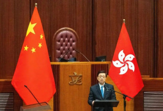 90名香港立法会议员逐一宣誓，李家超提三点期望